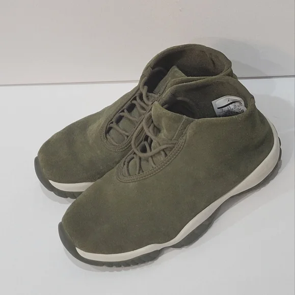 AIR JORDAN FUTURE OLIVE CANVAS SHOES, women's size